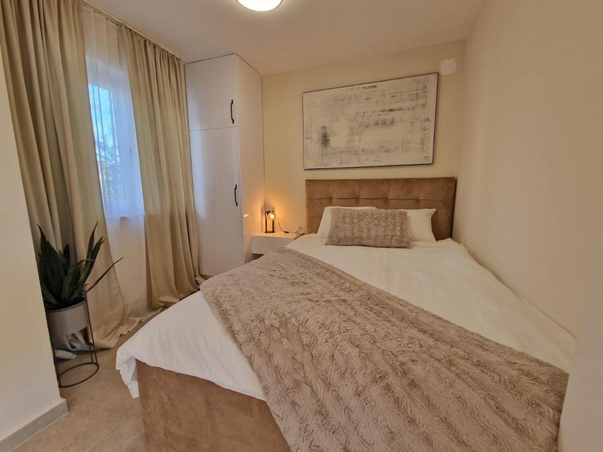 Studio Apartment Mare With Private Garden And Jacuzzi Vinkuran Dış mekan fotoğraf