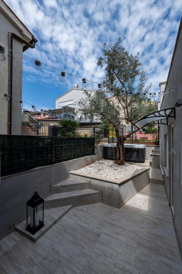Studio Apartment Mare With Private Garden And Jacuzzi Vinkuran Dış mekan fotoğraf